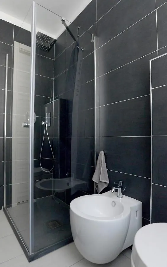 Lacasetta _ Como Lakeview Terrace Renovated Apartment Carate Urio